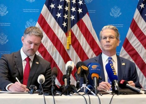 Mỹ - Trung Quốc hoãn áp thuế 90 ngày